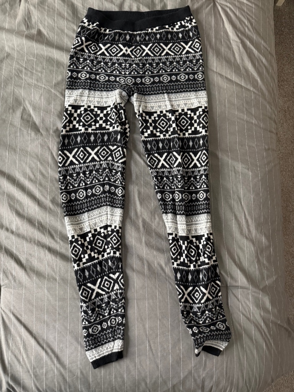Mossimo sweater type leggings
